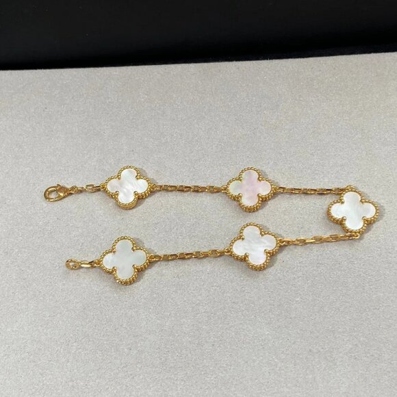 ✅Van Cleef & Arpels 18K gold white mother-of-pearl bracelet - Picture 3 of 6